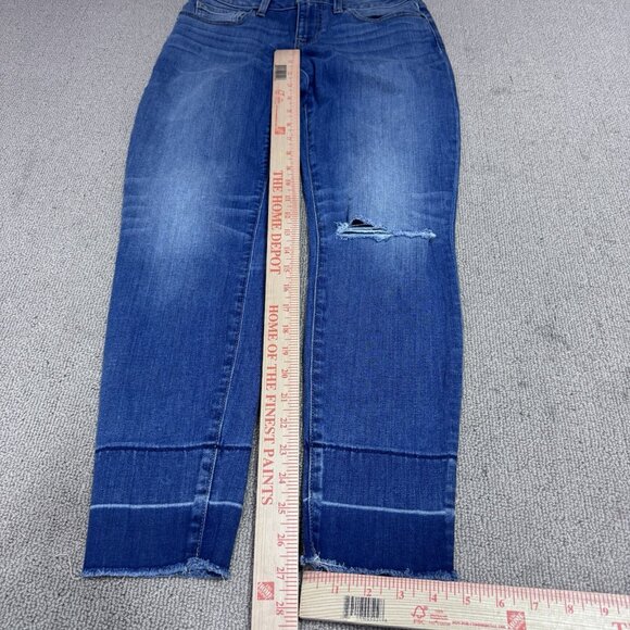 Lucky Brand Jeans Low Rise Lolita Skinny Blue Distressed Pockets Size 28 - Picture 3 of 14